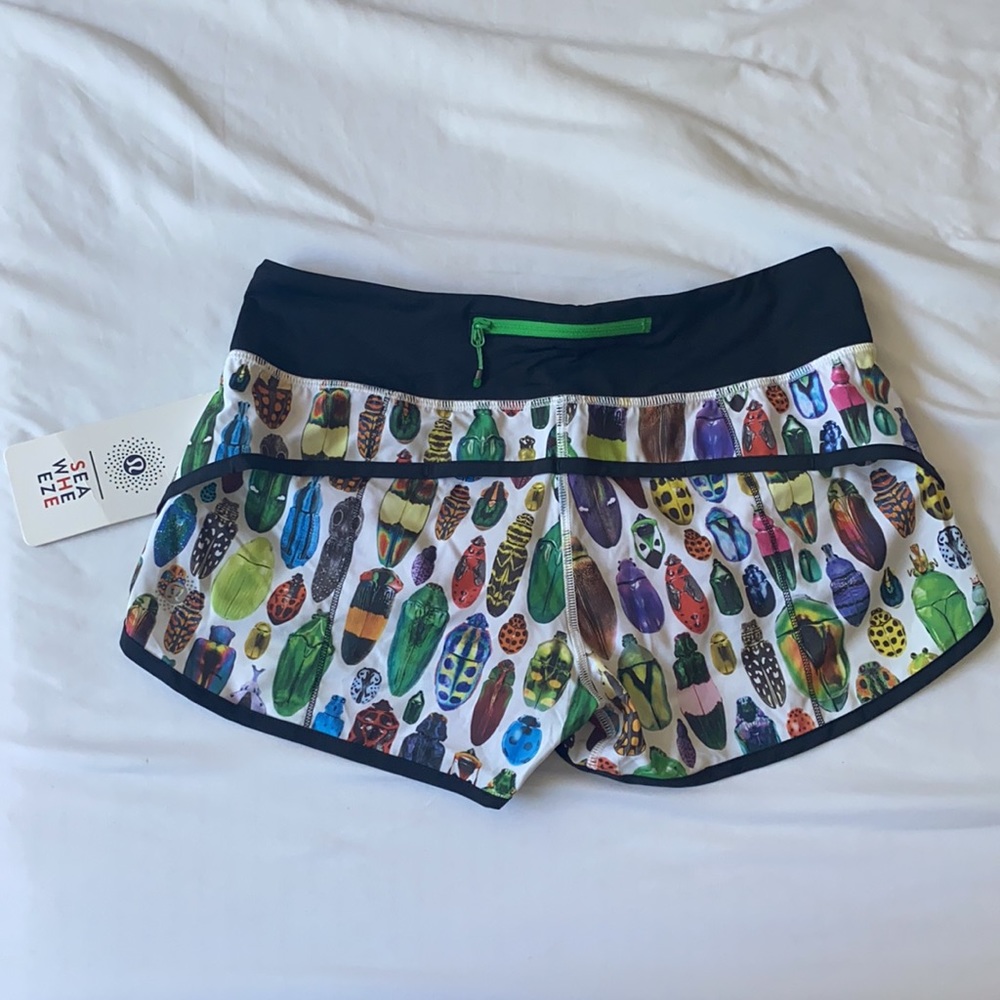 Lululemon Seawheeze Bug Beetle Print Shorts Rare Collectors Pair - Picture 2 of 4